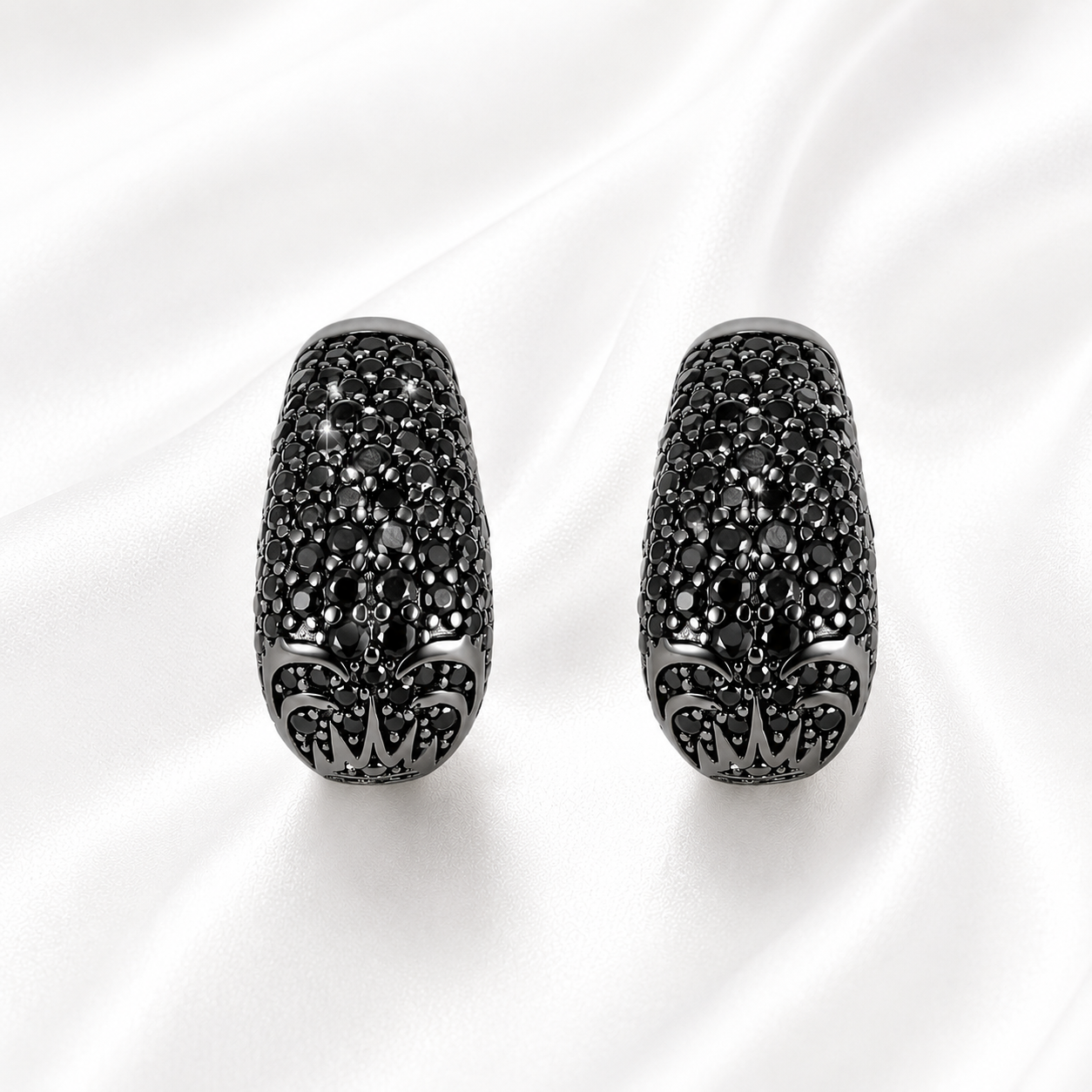 AnLu Ohrstecker Pavé mit Premium Zirkonia – 925 Silber schwarz, vergoldet